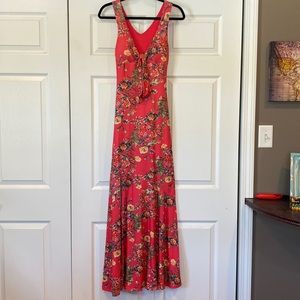Sleeveless plunge-front mermaid dress with front slit, pink floral. Sz S